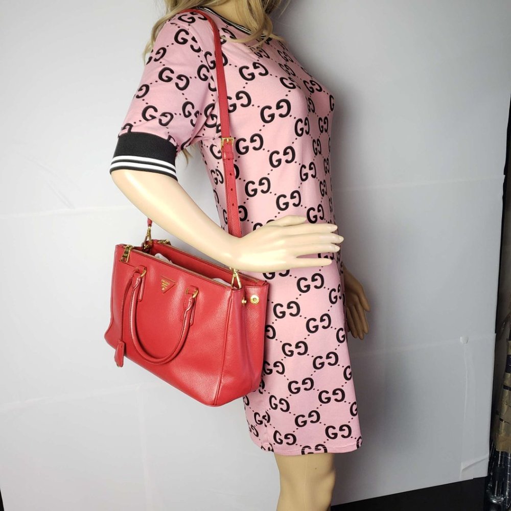 100% Authentic Prada Saffiano Small Red Shoulder Bag - Picture 16 of 16
